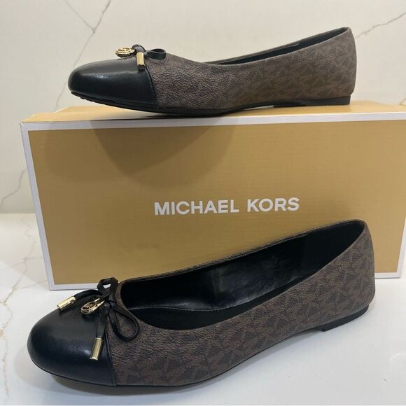 Michael Kors Ballet Flats with Gold Accents NWT - Picture 4 of 9